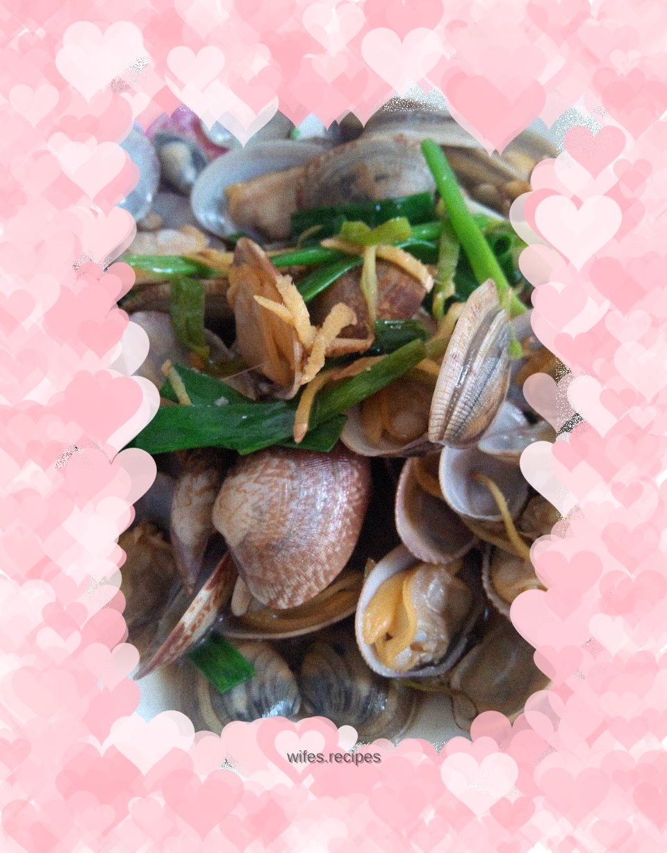 Stir-fried clams with ginger and green onion