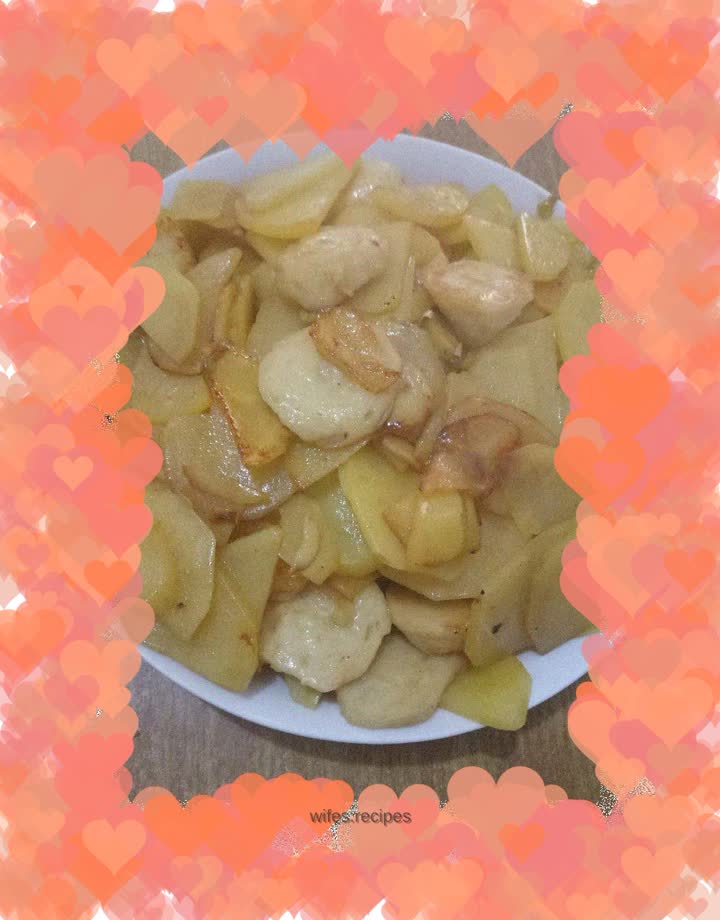 Fried cuttlefish balls and potato chips