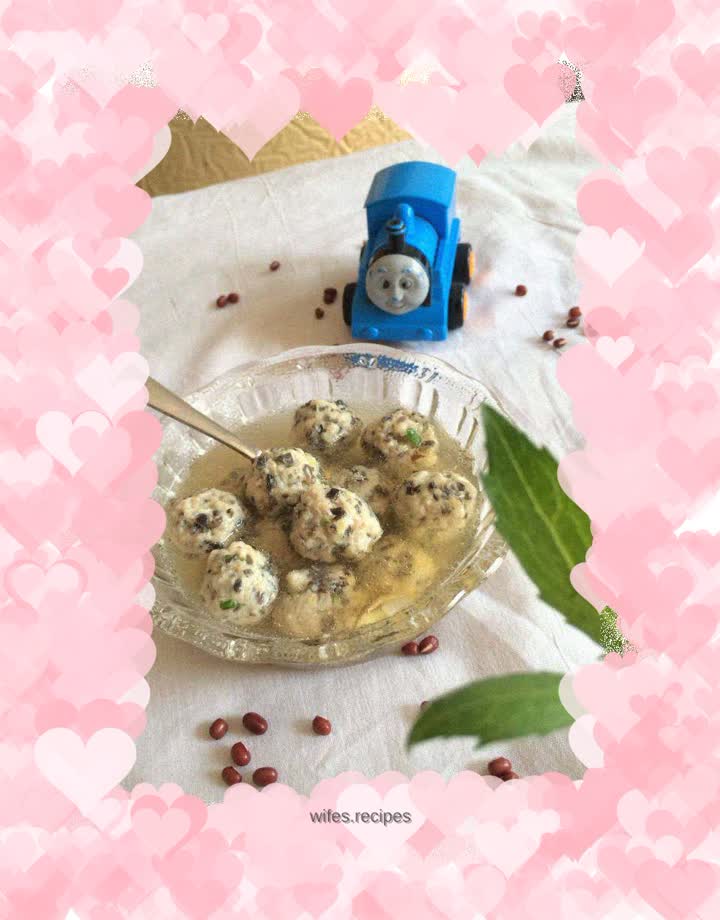 Fungus and shrimp meatballs