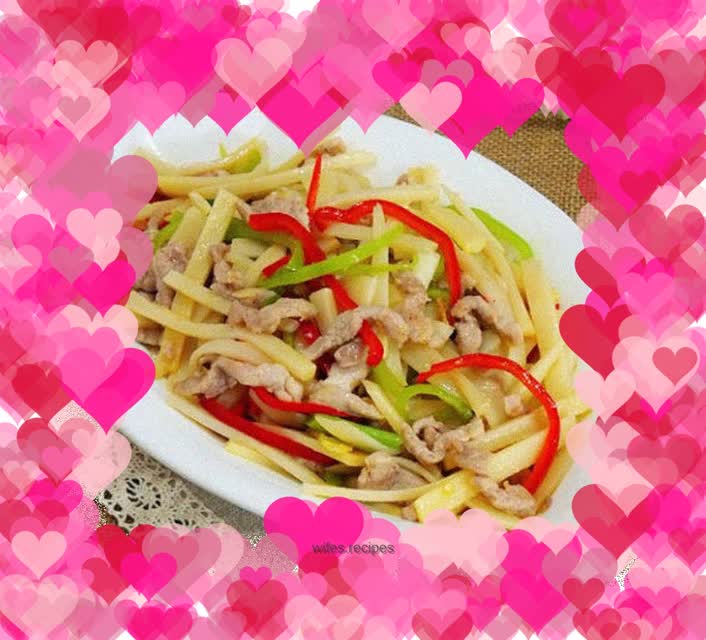 A must-have dish for the family, bamboo shoots and shredded pork