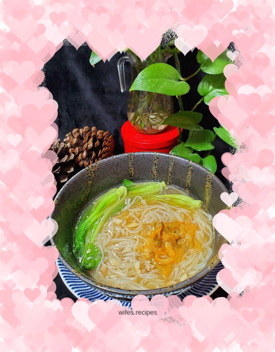 Minced pork and pickled mustard rice noodles