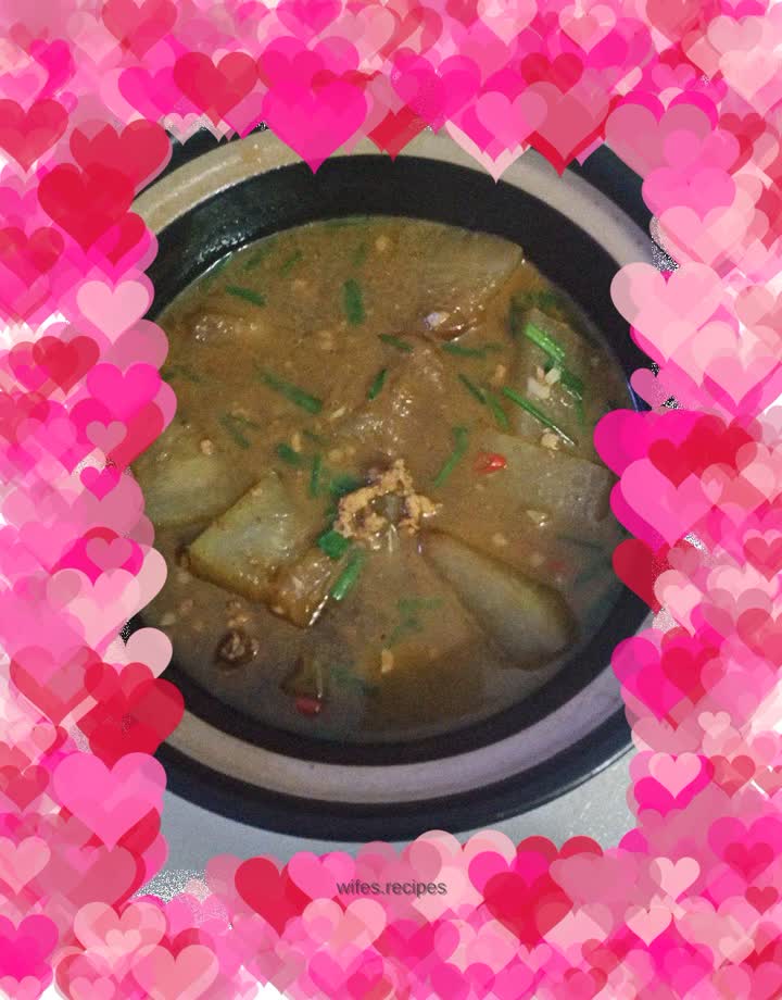 Casserole with winter melon and minced meat