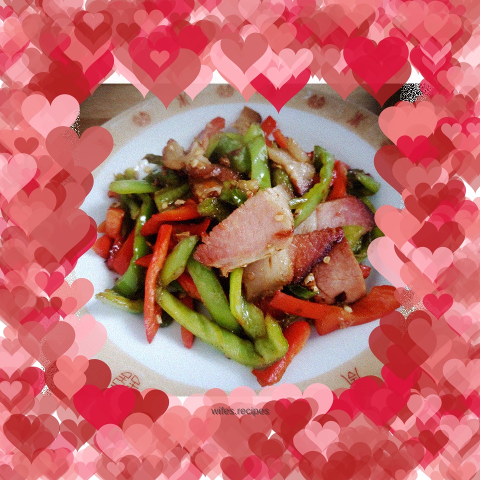 Stir-fried bacon with hot pepper