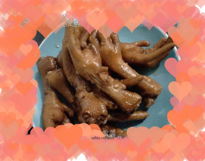 Two dishes in one pot: braised chicken feet and tofu
