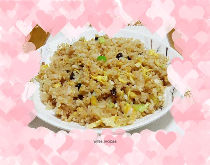 Simple soy sauce egg fried rice