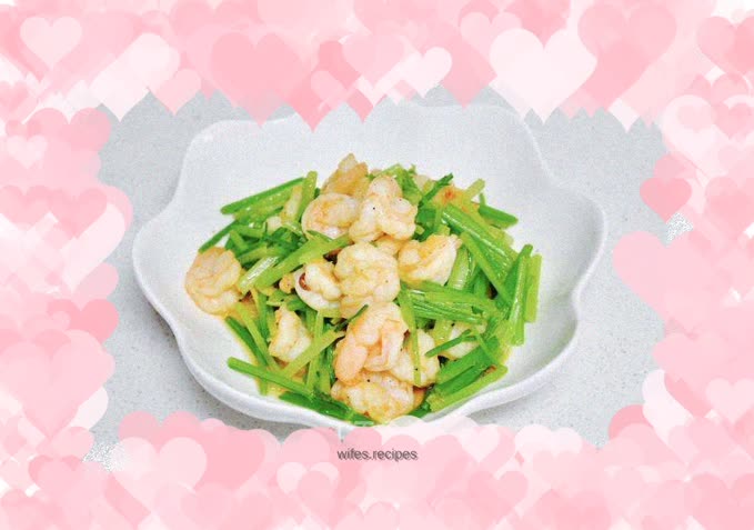 Stir-fried shrimps with celery