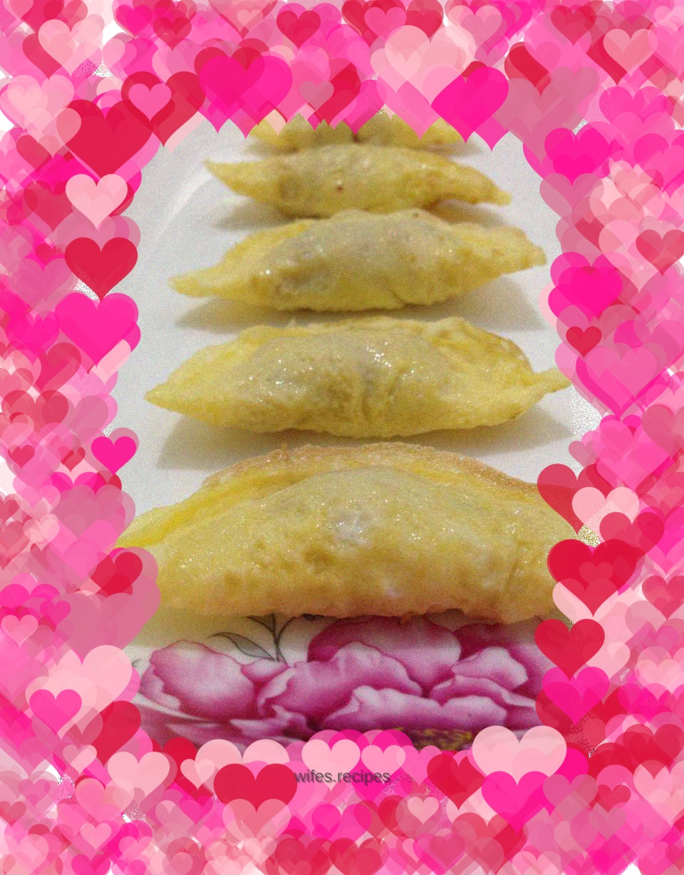 Fresh meat and egg dumplings