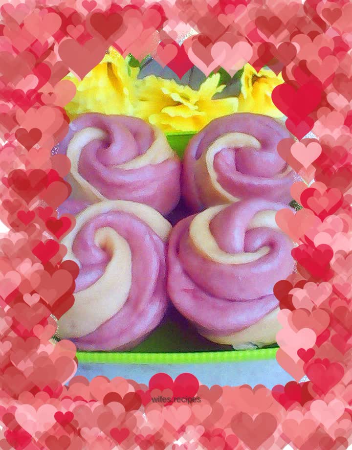 Two-color rose steamed buns