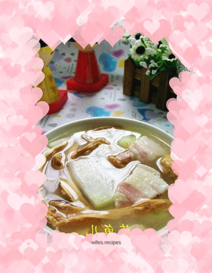 Bacon Chicken, Brown Mushroom and Winter Melon Soup