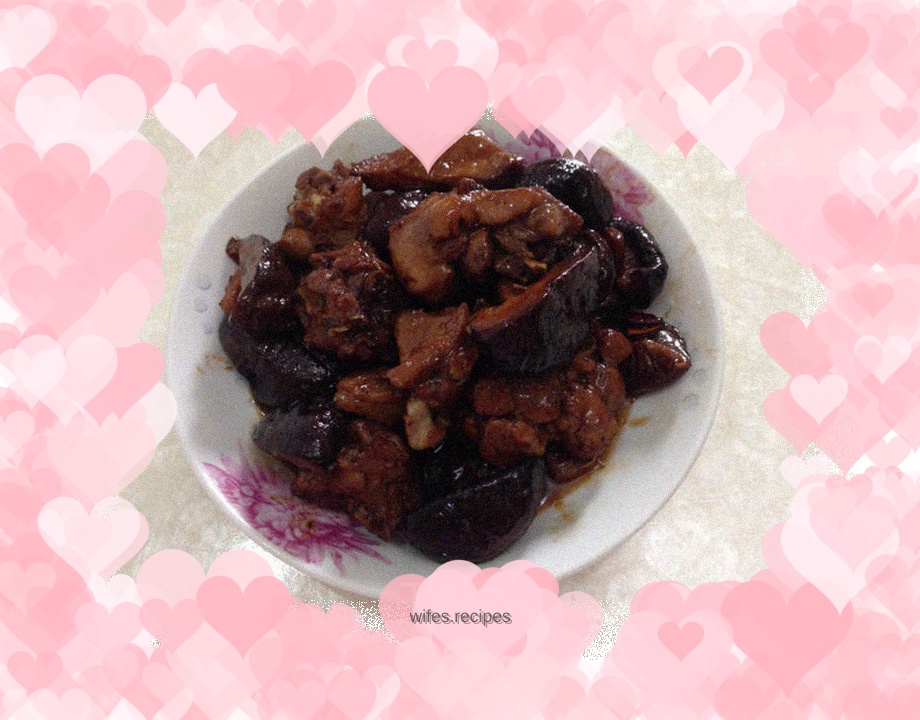 Braised duck legs with mushrooms