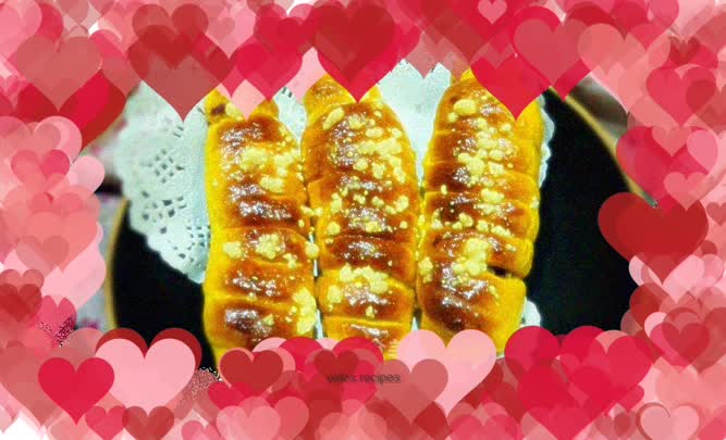 Soufflé Caterpillar Roll