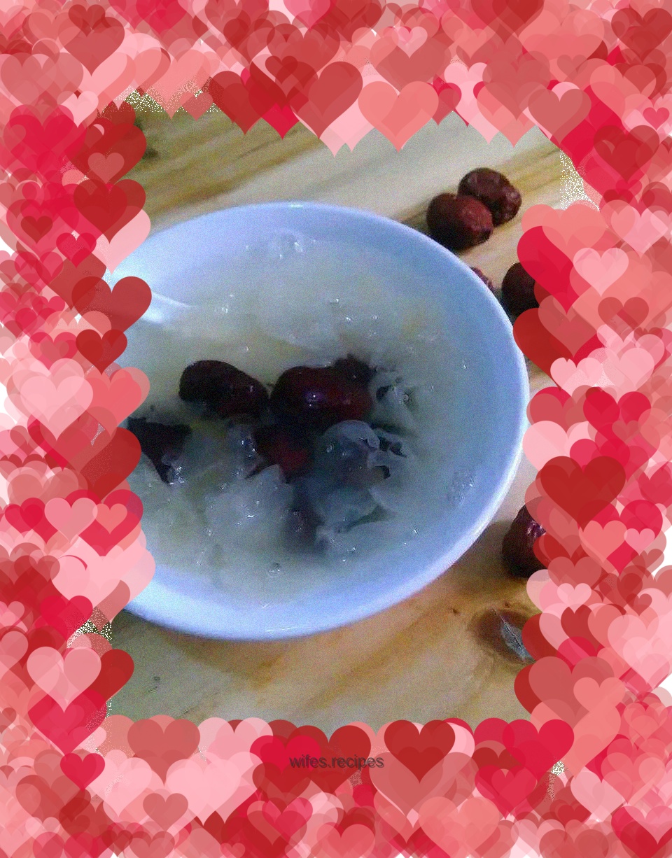 Rock Sugar, Red Dates and Tremella Soup