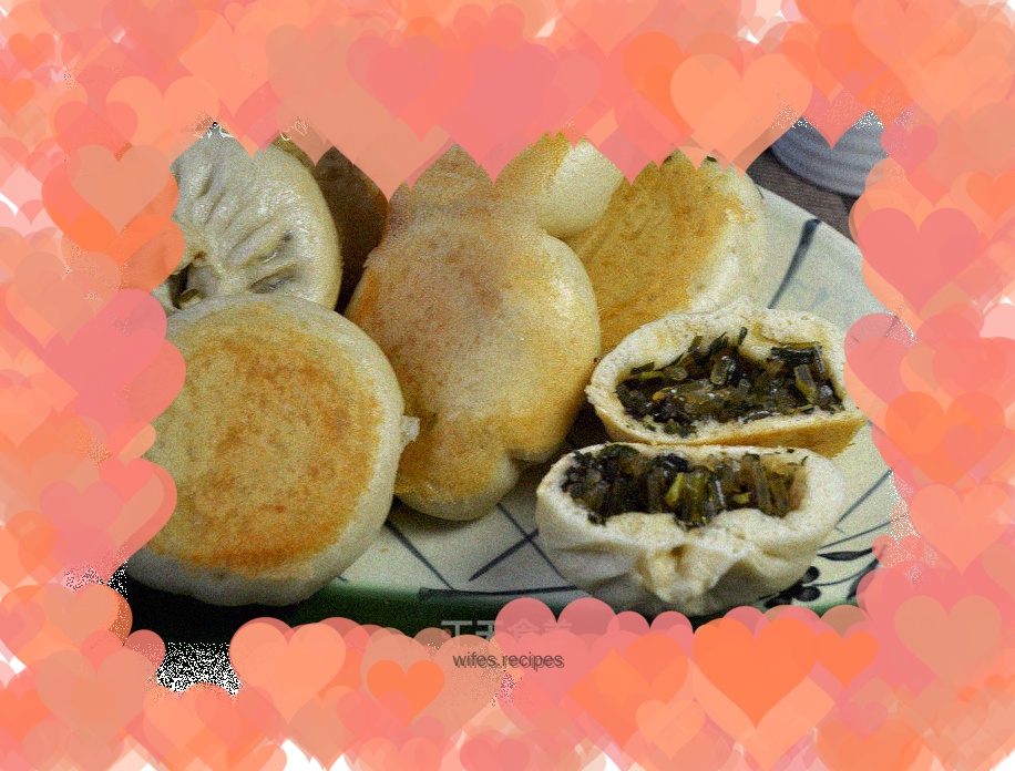 Pan-fried buns with milk mushroom