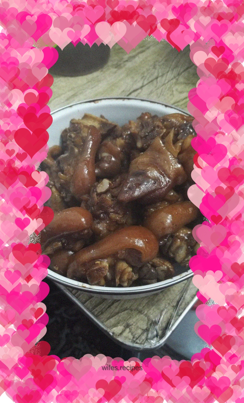 Electric pressure cooker version of water-free and oil-free healthy and delicious braised pork and chicken feet