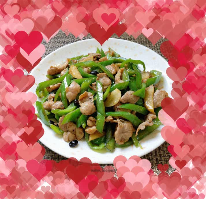 Fried pork slices with green pepper