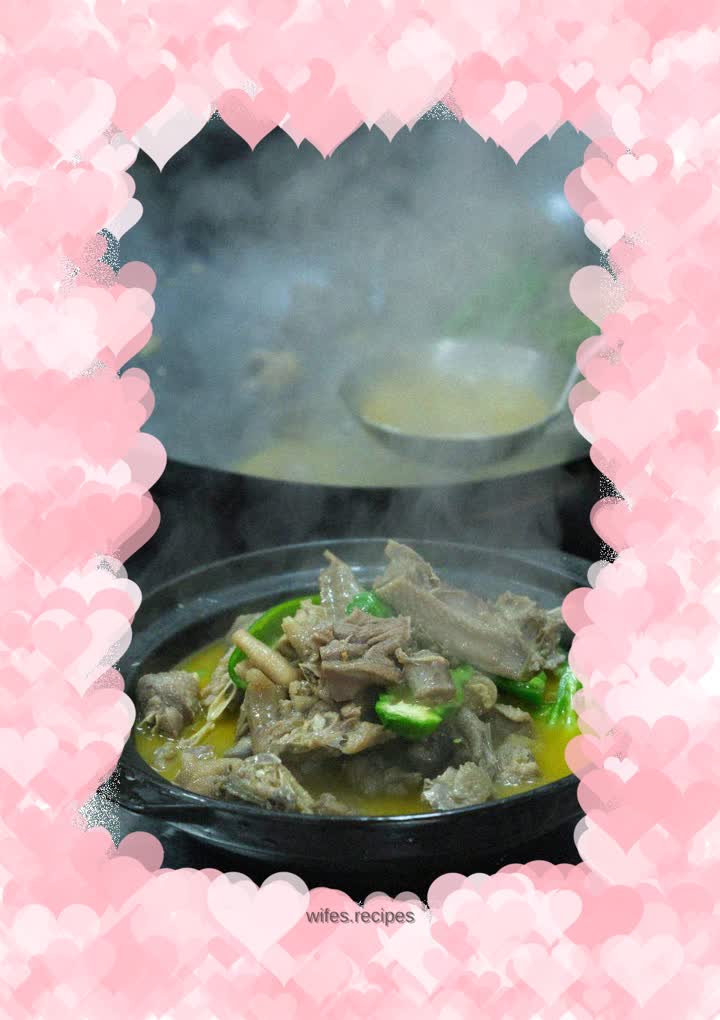 Green Sichuan Pepper Chicken Hotpot