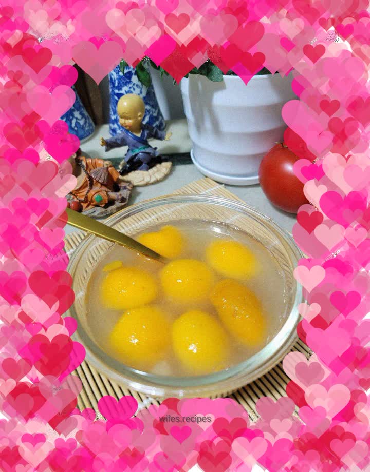 Loquat and Tremella Soup