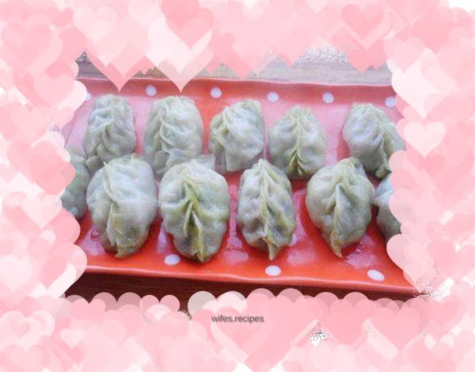 Three Fresh Willow Leaf Dumplings