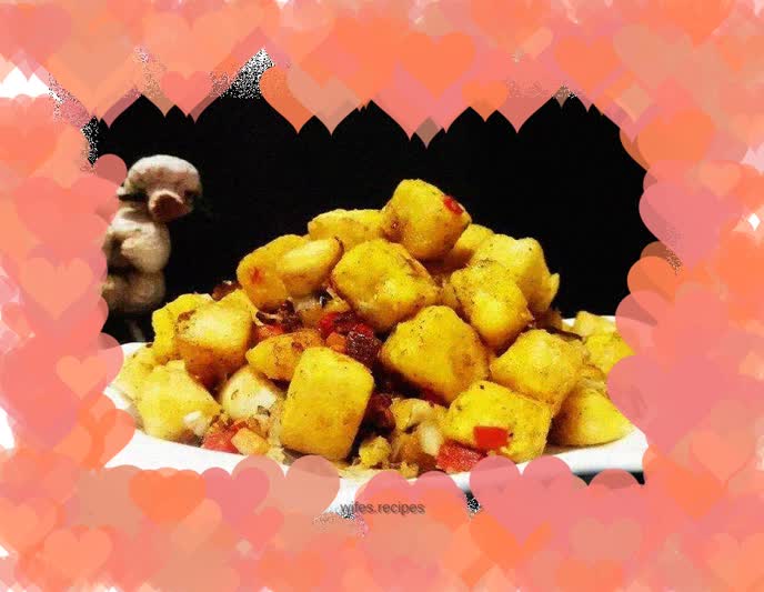 A golden plate - stir-fried steamed buns with mixed vegetables