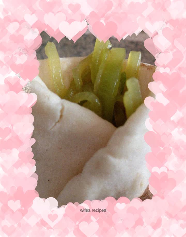 Shredded Lettuce Burrito