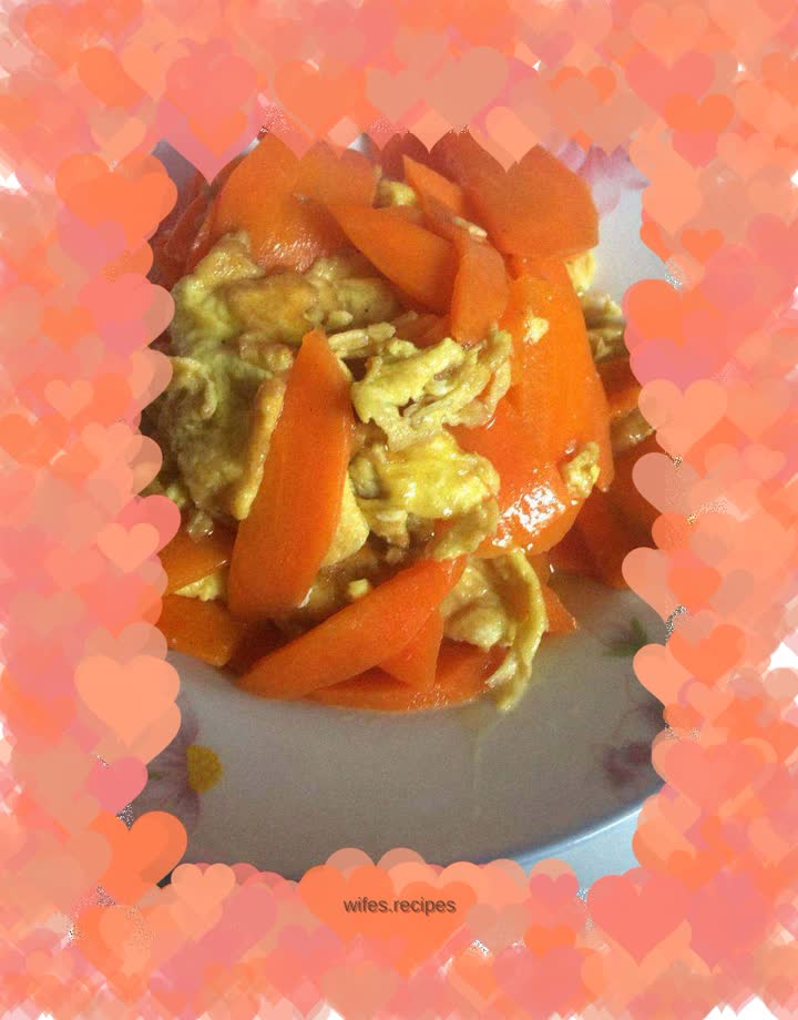Scrambled eggs with carrots