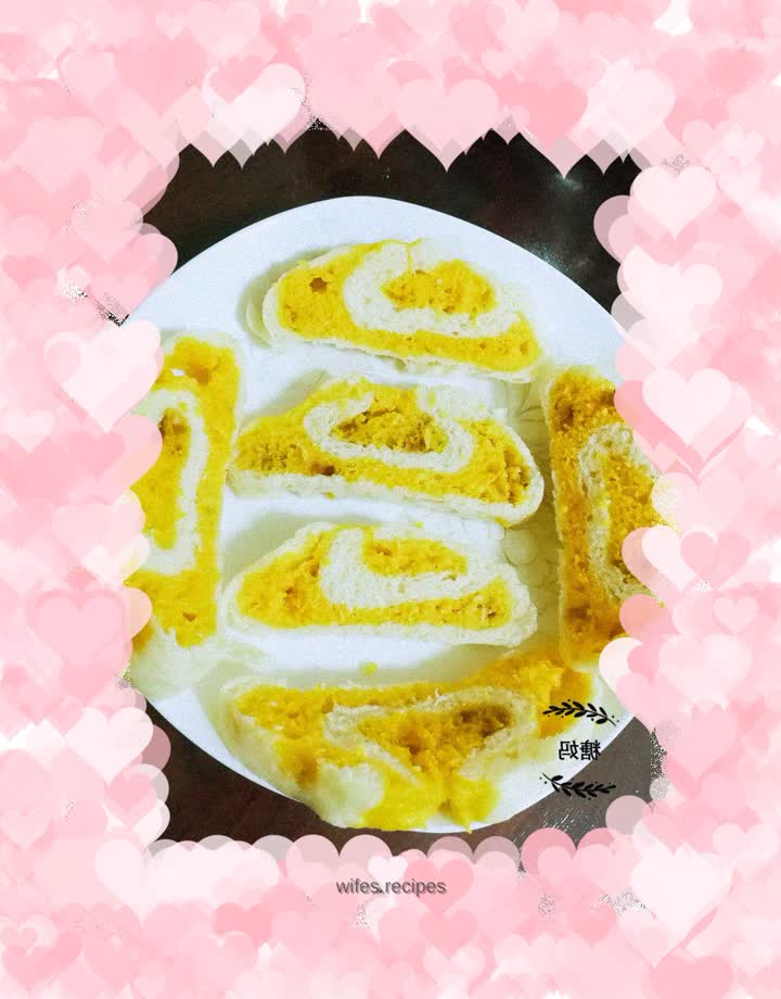 Pumpkin and Red Date Hair Cake