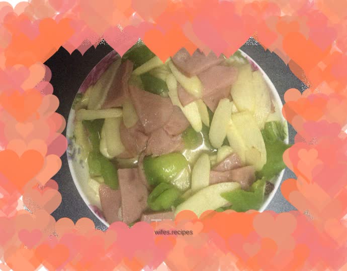 Fried ham with green pepper and wild rice