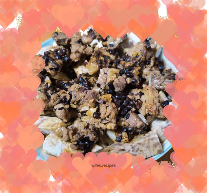Steamed Pork Ribs with Taro and Black Beans