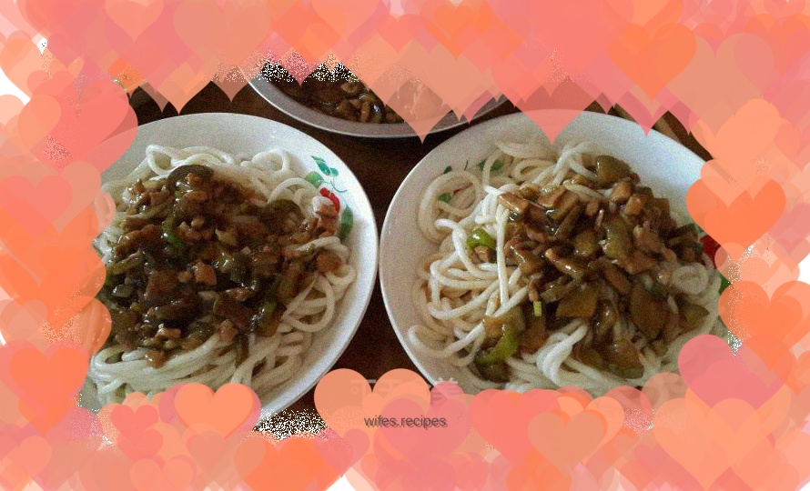 Stewed noodles with spicy pepper, eggplant and pork