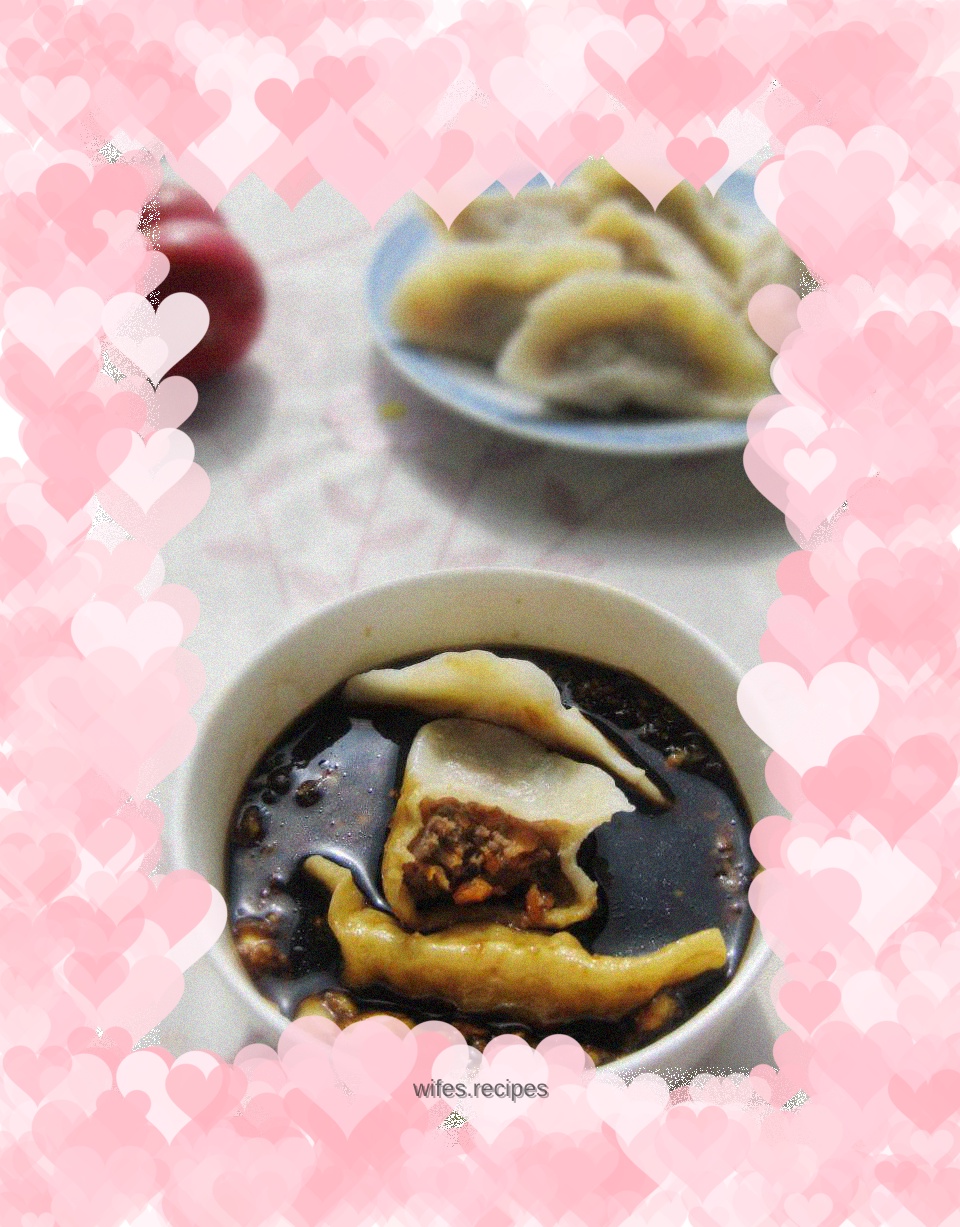 Beef and carrot boiled dumplings