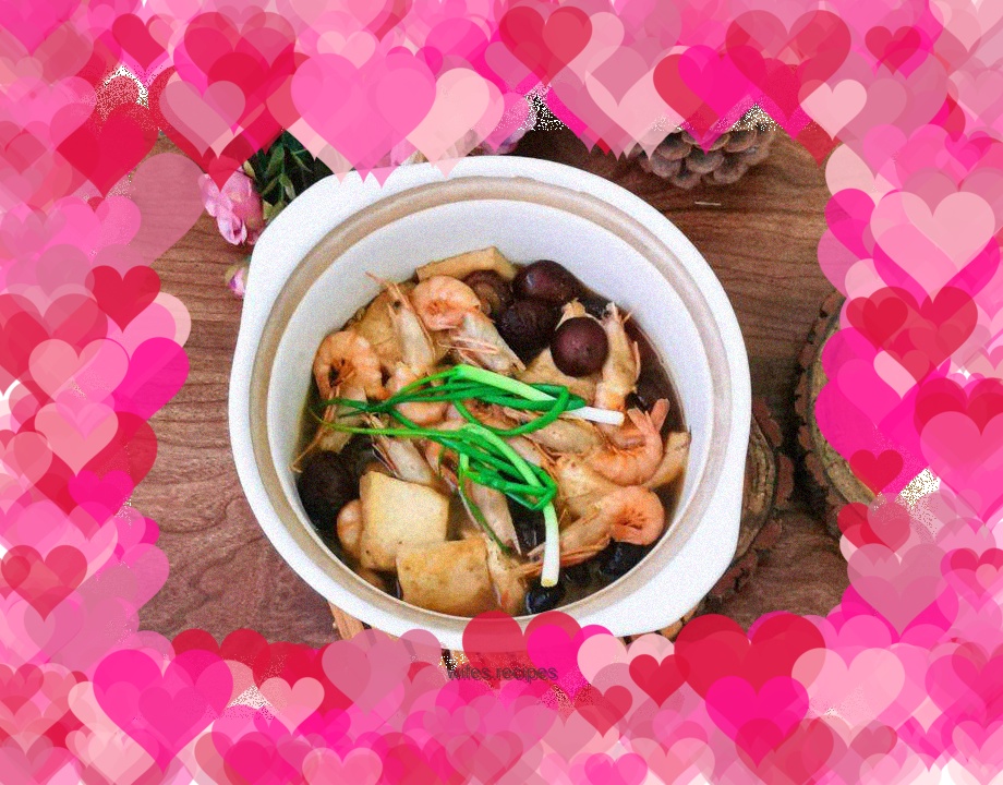 Red shrimp and mushroom stewed tofu