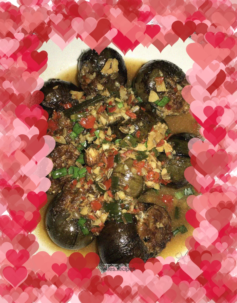 Snail stuffed with meat