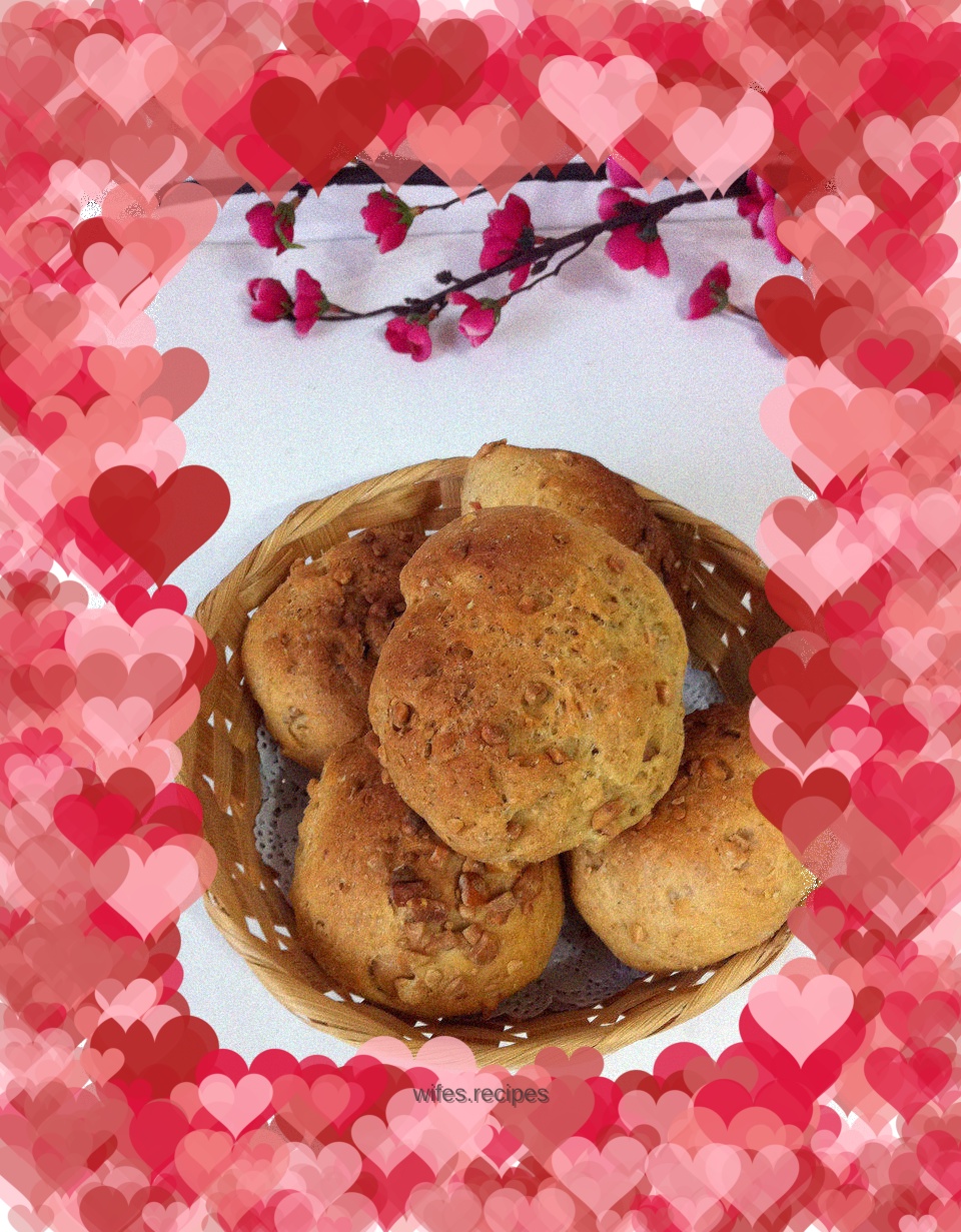 Whole wheat peanut bread