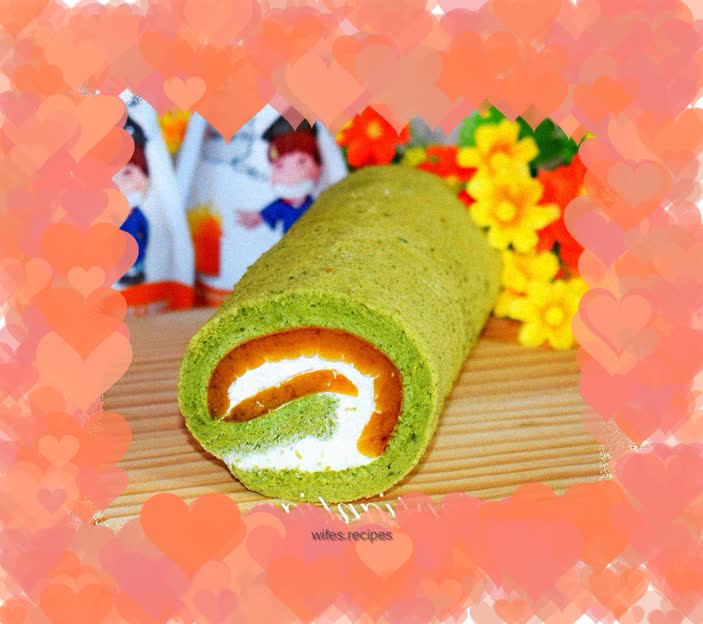 Sea buckthorn jelly matcha roll