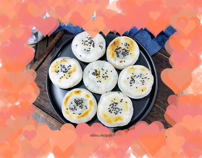 Peanut sesame glutinous rice cake