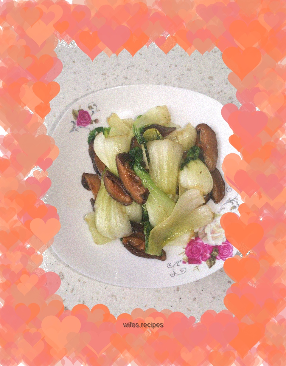 Stir-fried mushrooms with rapeseed