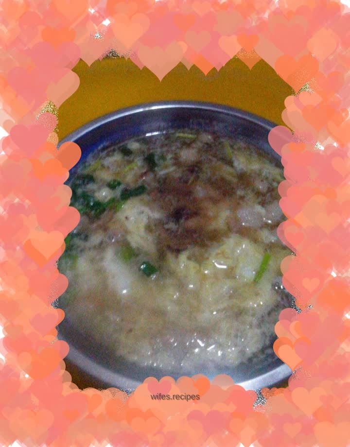 Shredded Pork and Mushrooms and Duck Egg Soup