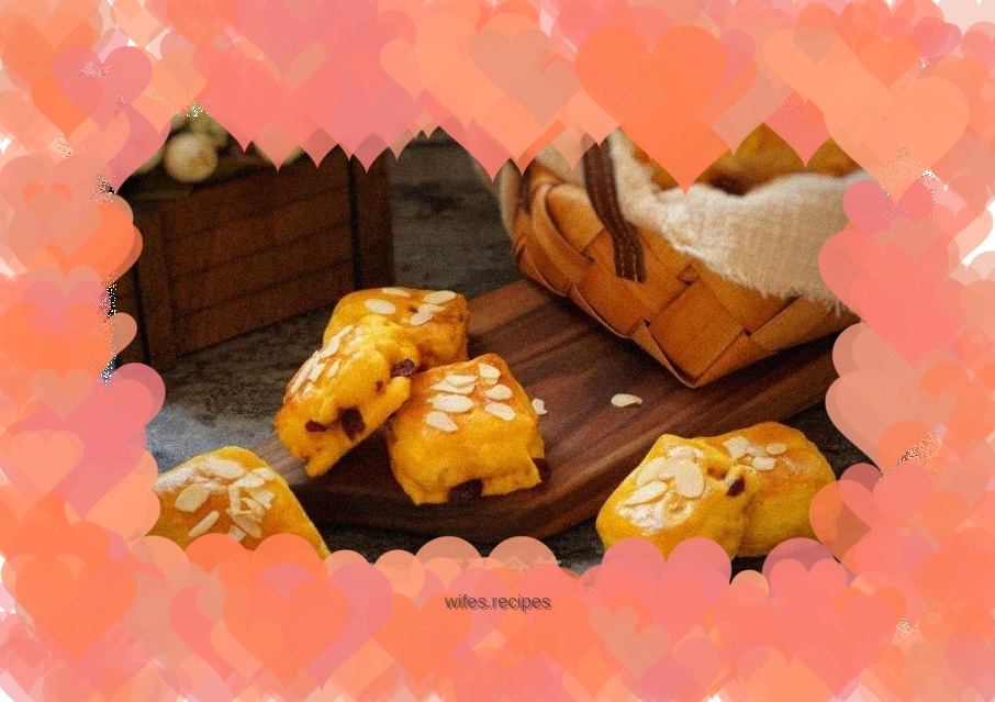 Pumpkin Cranberry Croutons