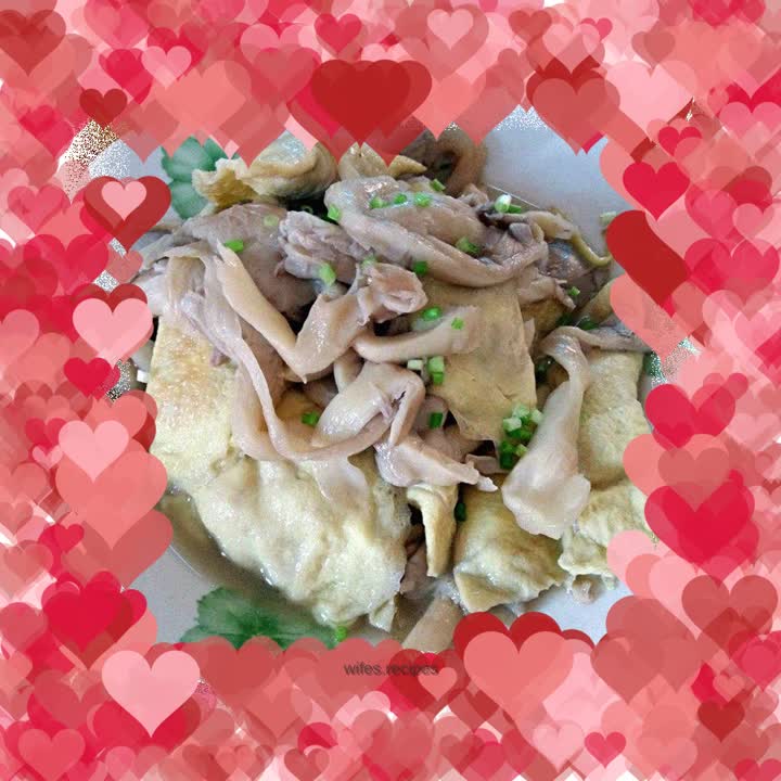 Egg dumplings with stewed mushrooms