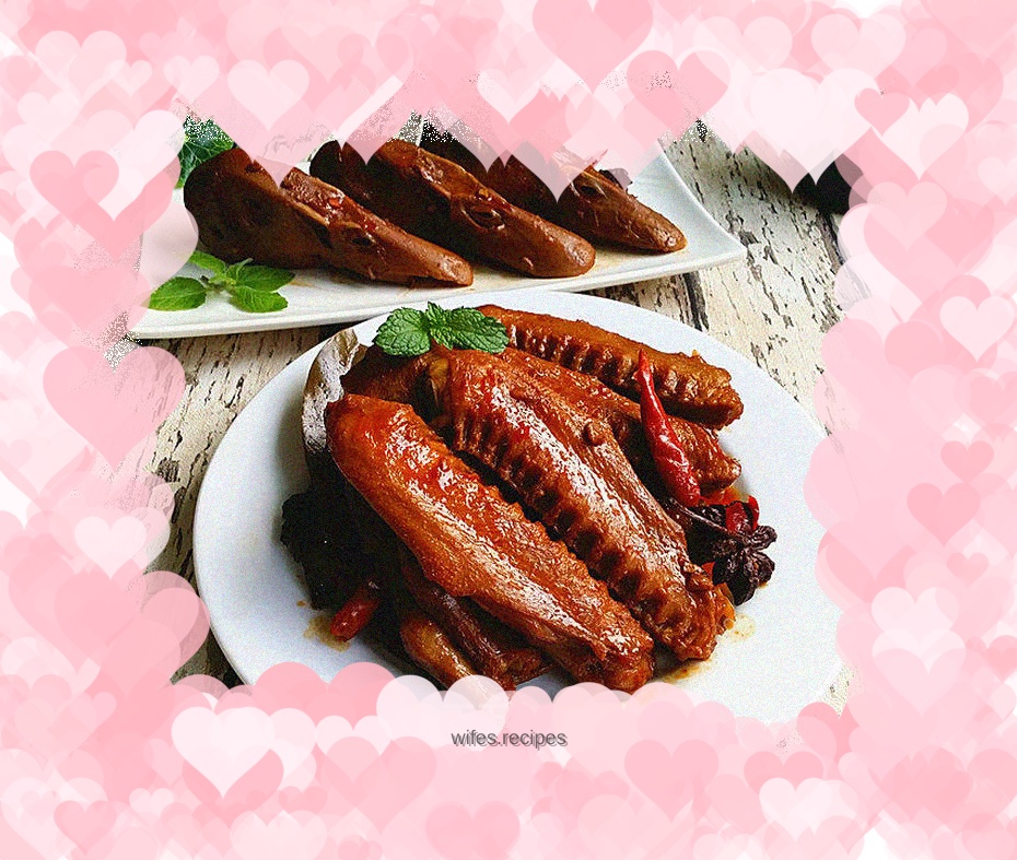 Sauce-flavored duck head and wings