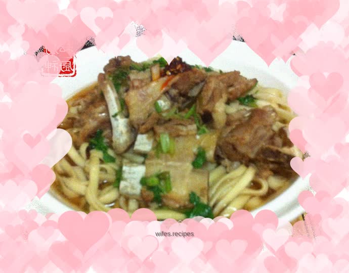 Lamb Chop Noodles with Sauce