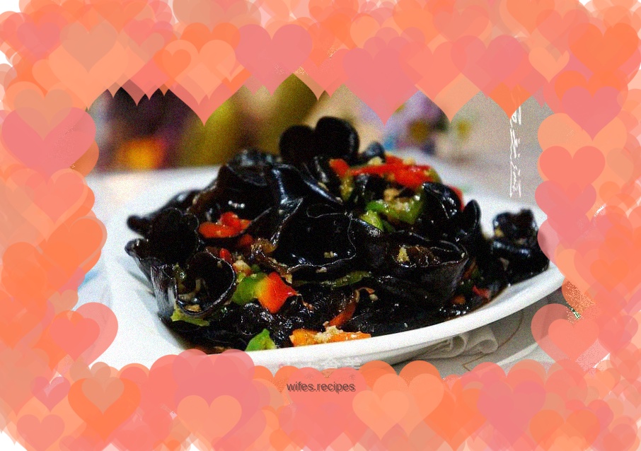 Spicy and sour black fungus