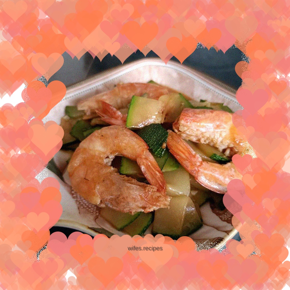 Stir-fried green watermelon with fresh shrimps