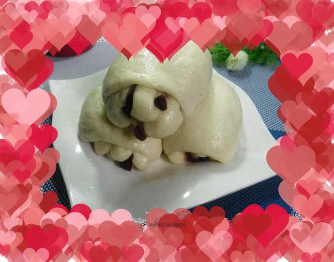Cranberry Steamed Bun Rolls