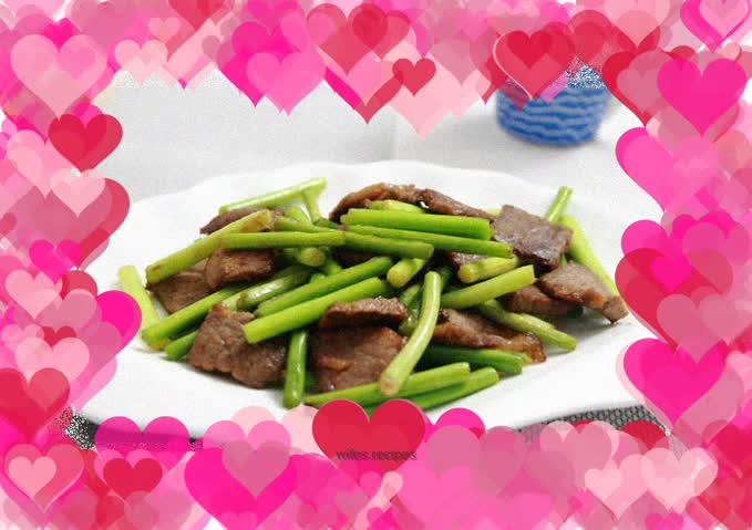 Home cooking: Stir-fried beef with garlic