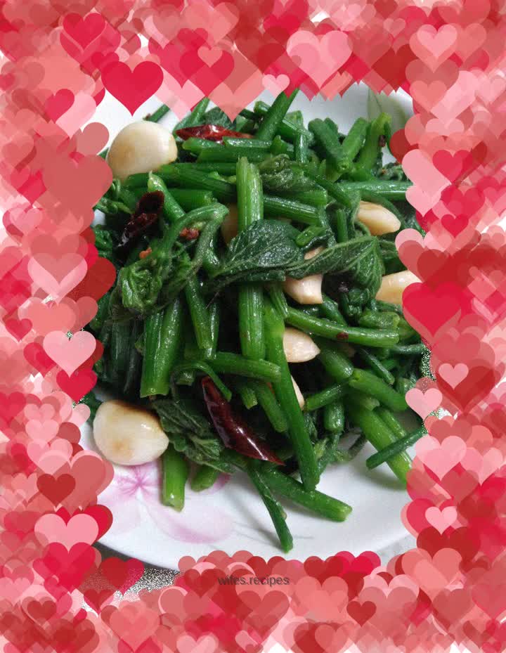 Stir-fried Pumpkin Vine with Pickled Garlic