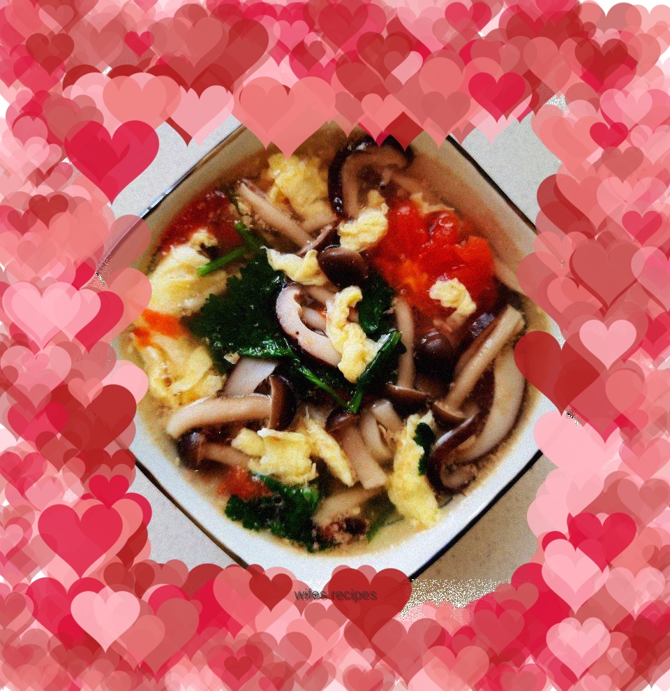 Tomato, egg and mushroom soup