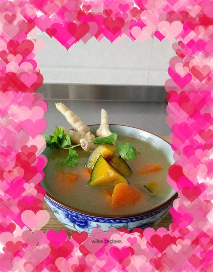 Basically, I make this soup three or four times a week. My children like pumpkin and carrot soup the most