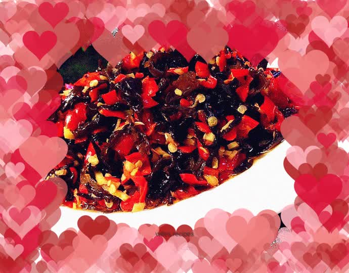 Nutritious appetizer--fungus with chopped pepper, oyster sauce