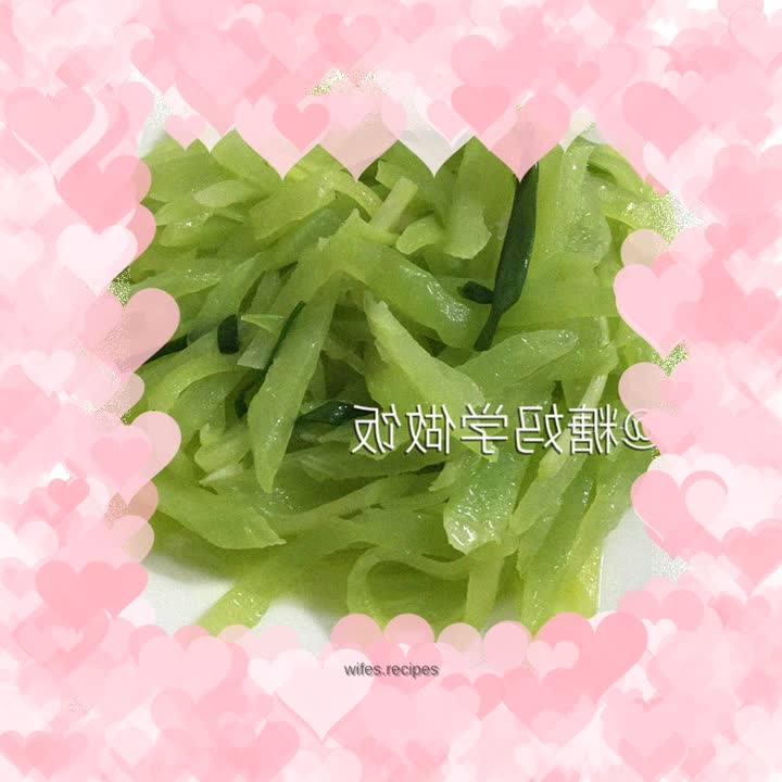 Stir-fried lettuce
